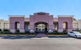 Quality Inn And Suites Airpark East Greensboro Nc